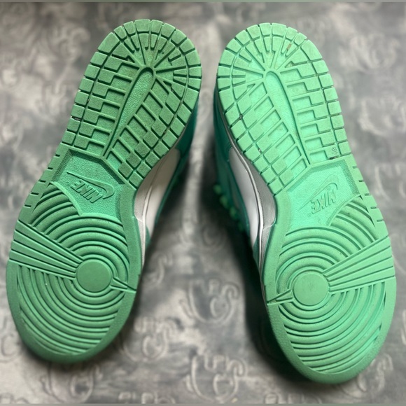 Nike dunk low Green Glow - Picture 4 of 4